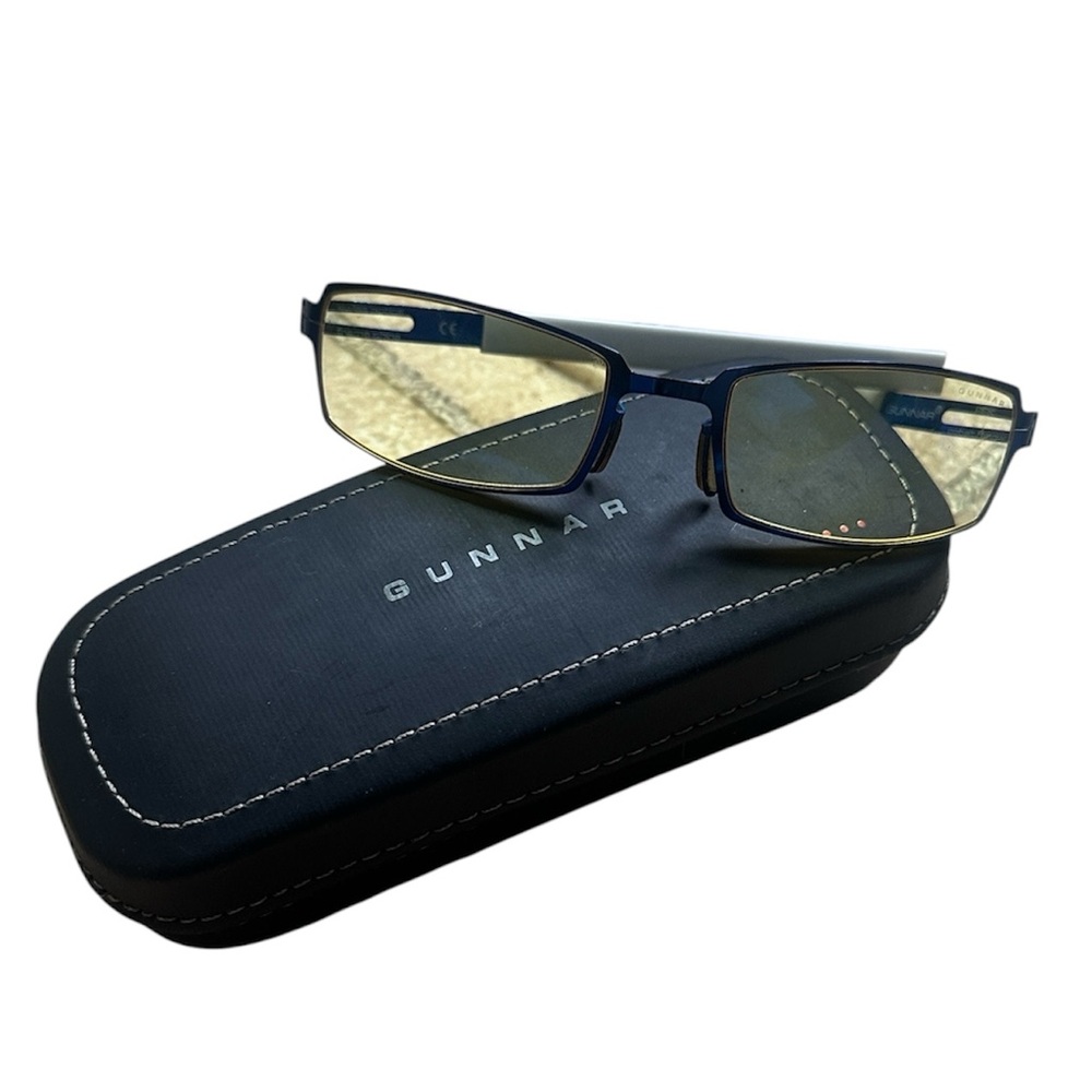 Gunnar Blue Light Gaming Glasses with case